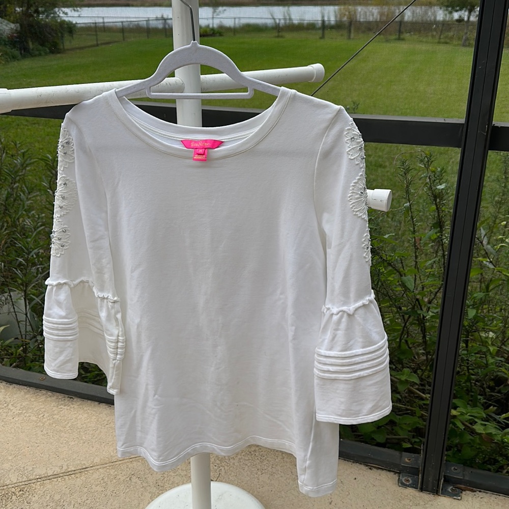 LILLY PULITZER FATIMA TOP IN WHITE size medium
